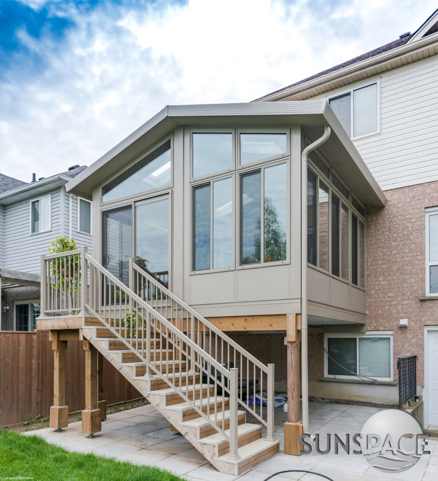 Insulated Sunroom Model 400 by Sunspace Relaxed Living